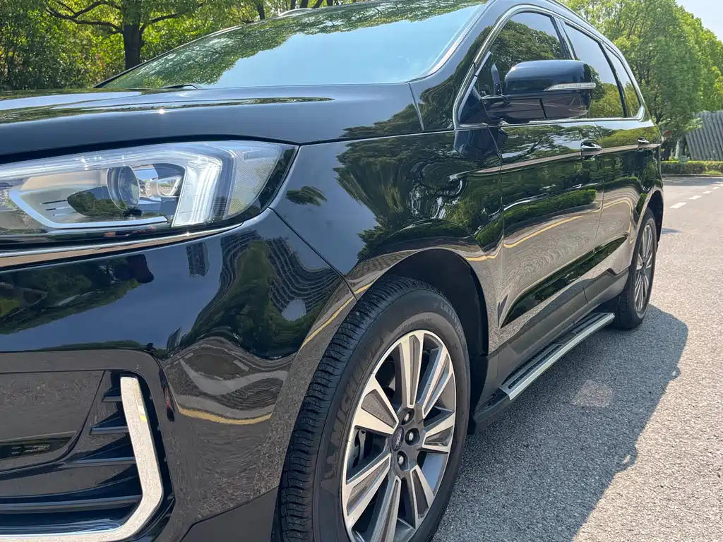 FORD EDGE 2021