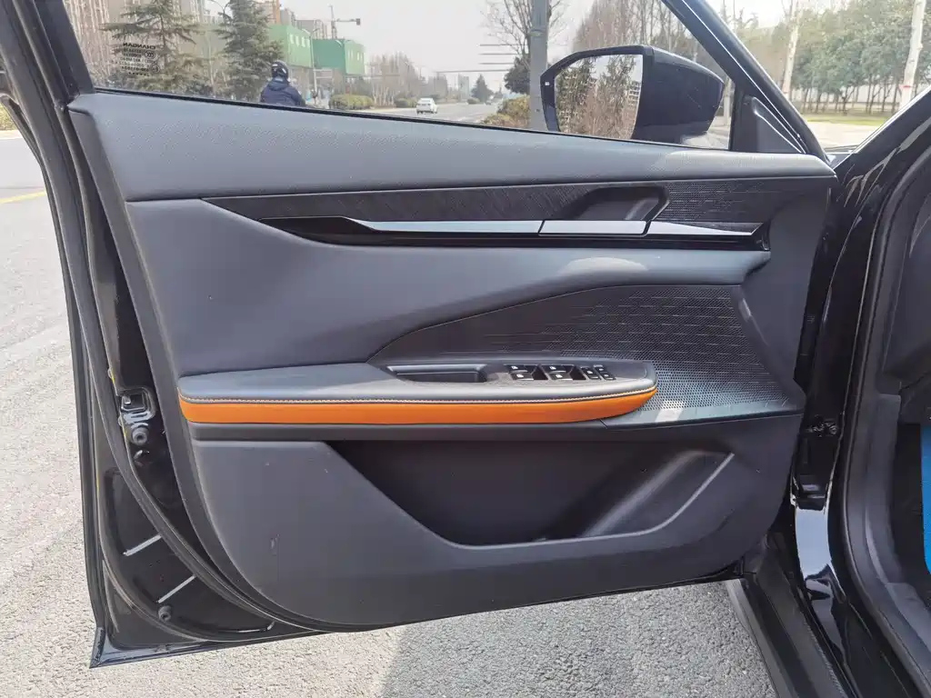CHANGAN UNI-V 2023