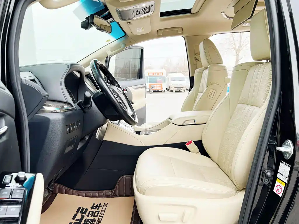TOYOTA ALPHARD 2019