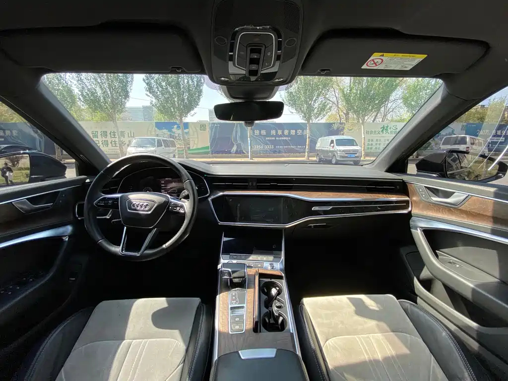 AUDI A6L 2020