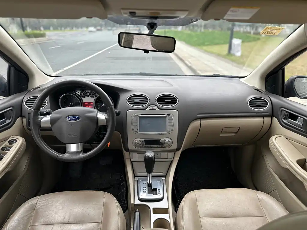 FORD FOCUS 2013