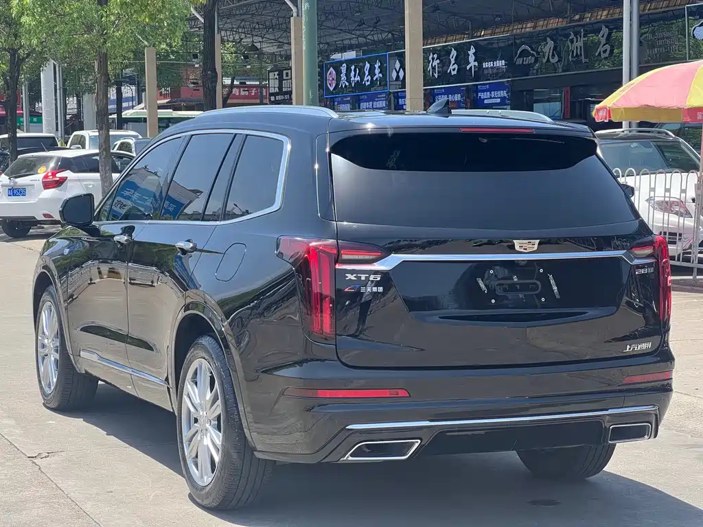 CADILLAC XT6 2022