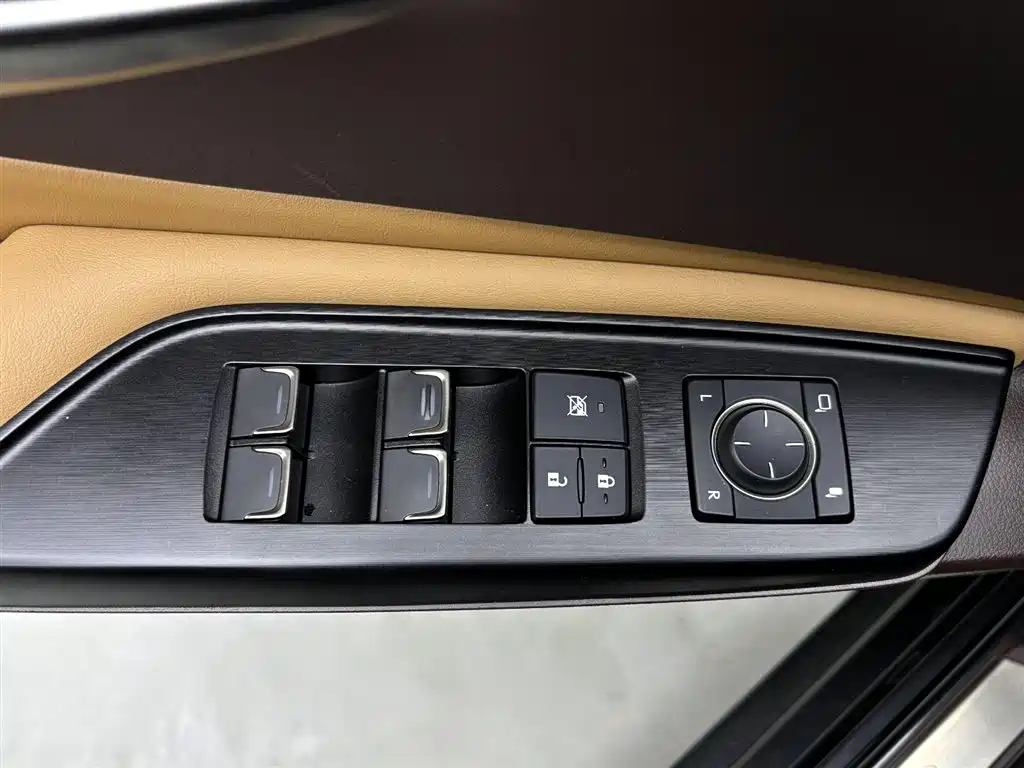 LEXUS ES 2021