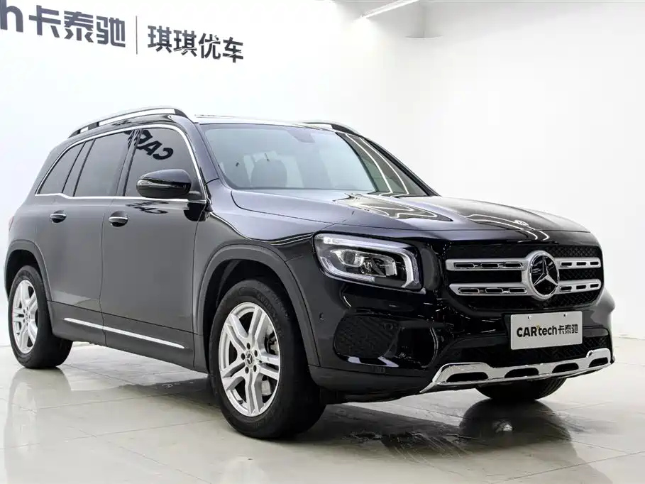 MERCEDES BENZ GLB 2023