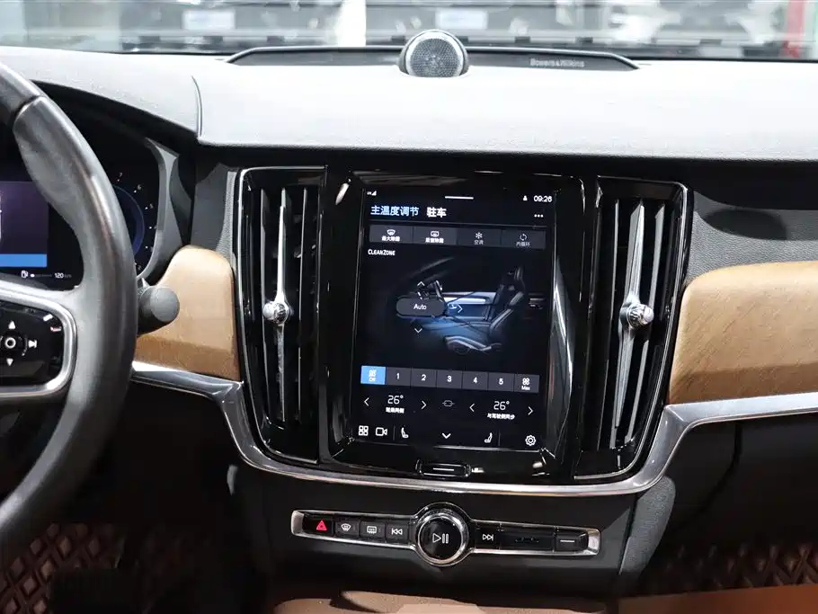 VOLVO S90 2021