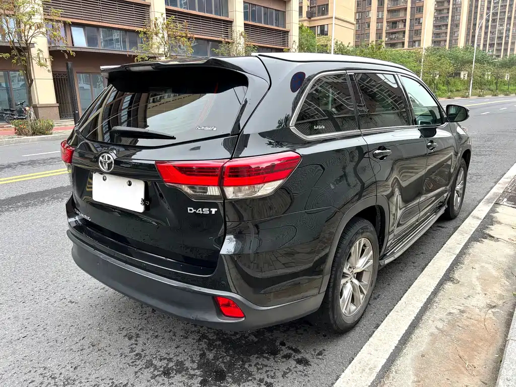 TOYOTA HIGHLANDER 2018