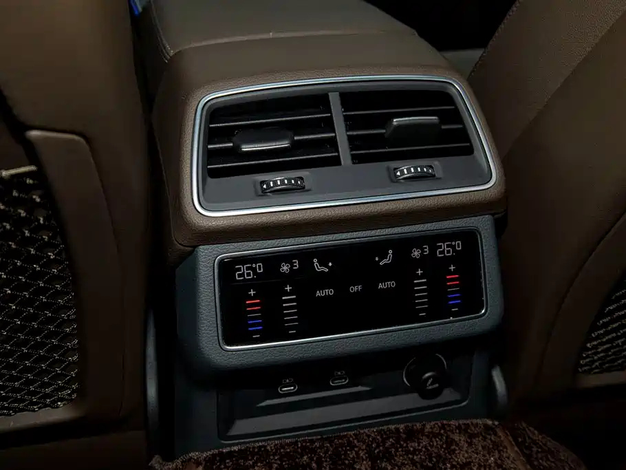 AUDI A7L 2022