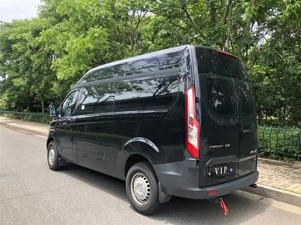 FORD TRANSIT 2022