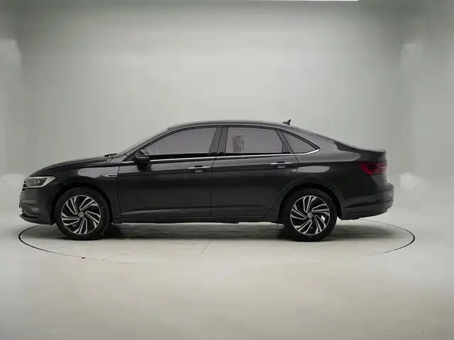 VOLKSWAGEN SAGITAR 2022