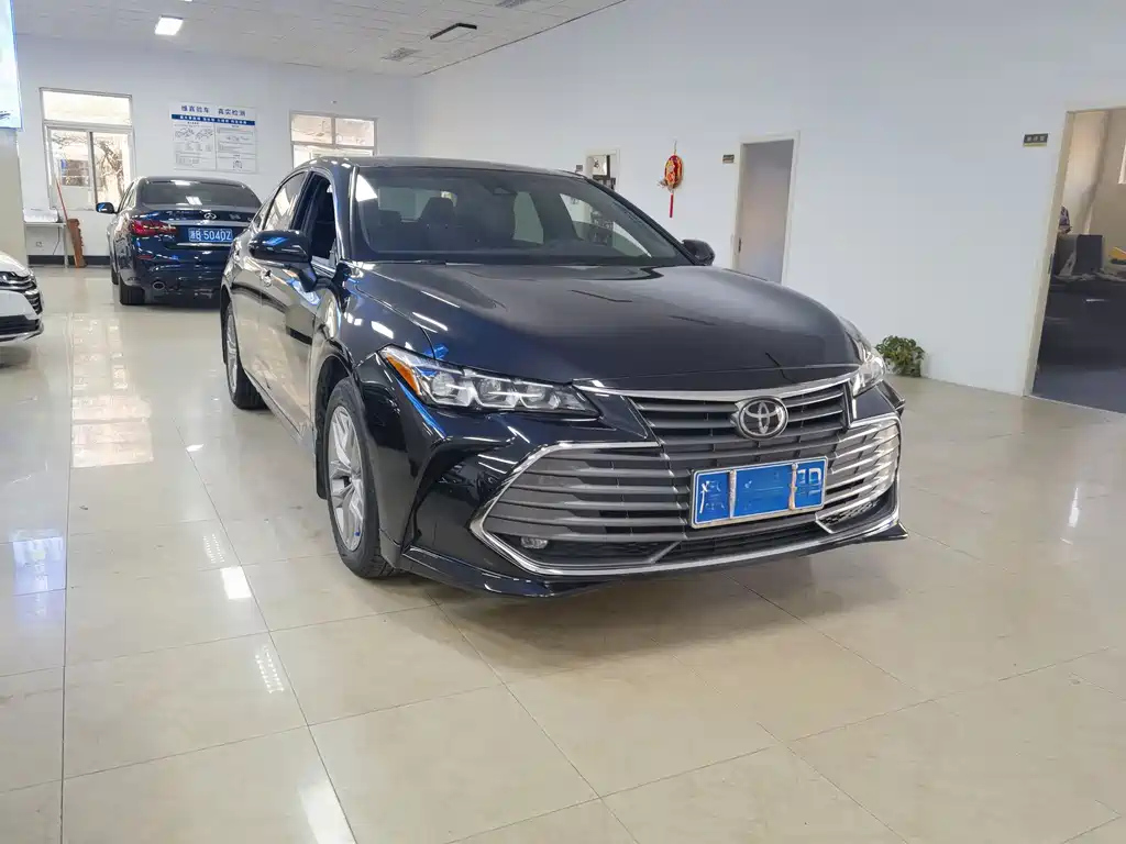 TOYOTA AVALON 2021