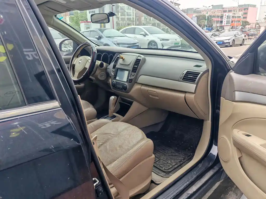 NISSAN SYLPHY 2015