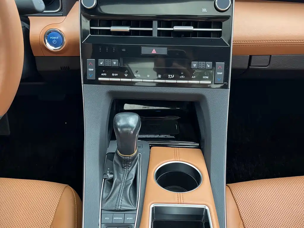 TOYOTA AVALON 2019