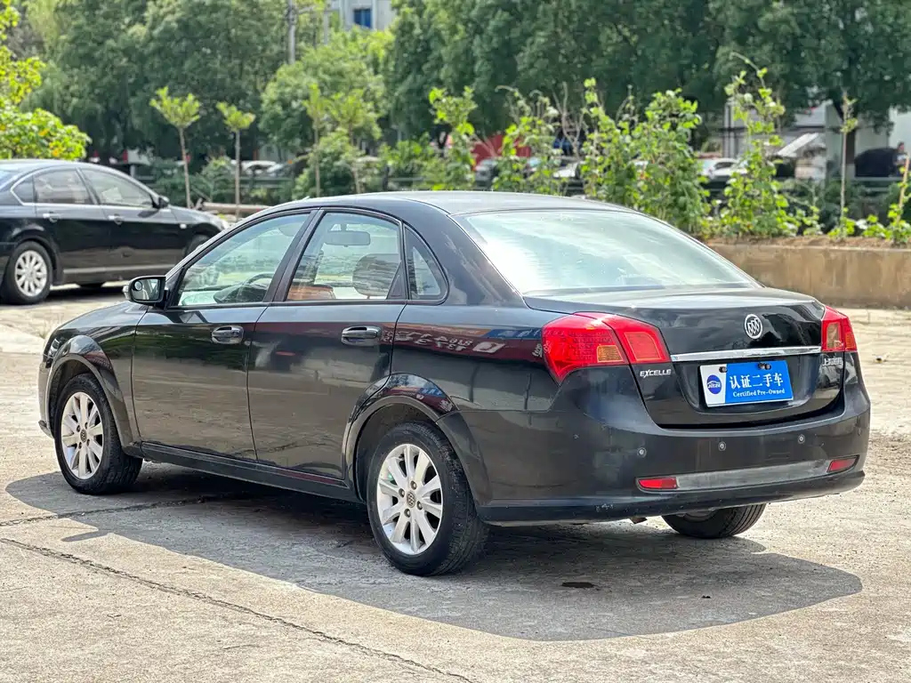 BUICK EXCELLE 2010
