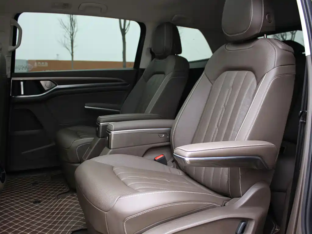 VOLKSWAGEN VILORAN 2022