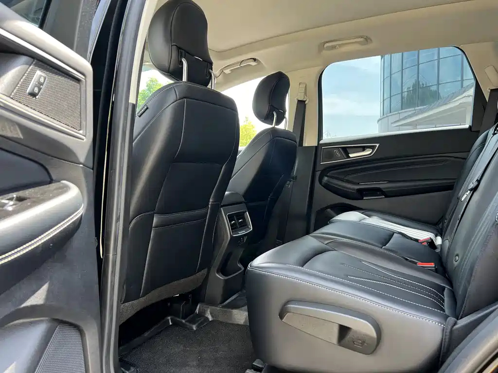 FORD EDGE 2022