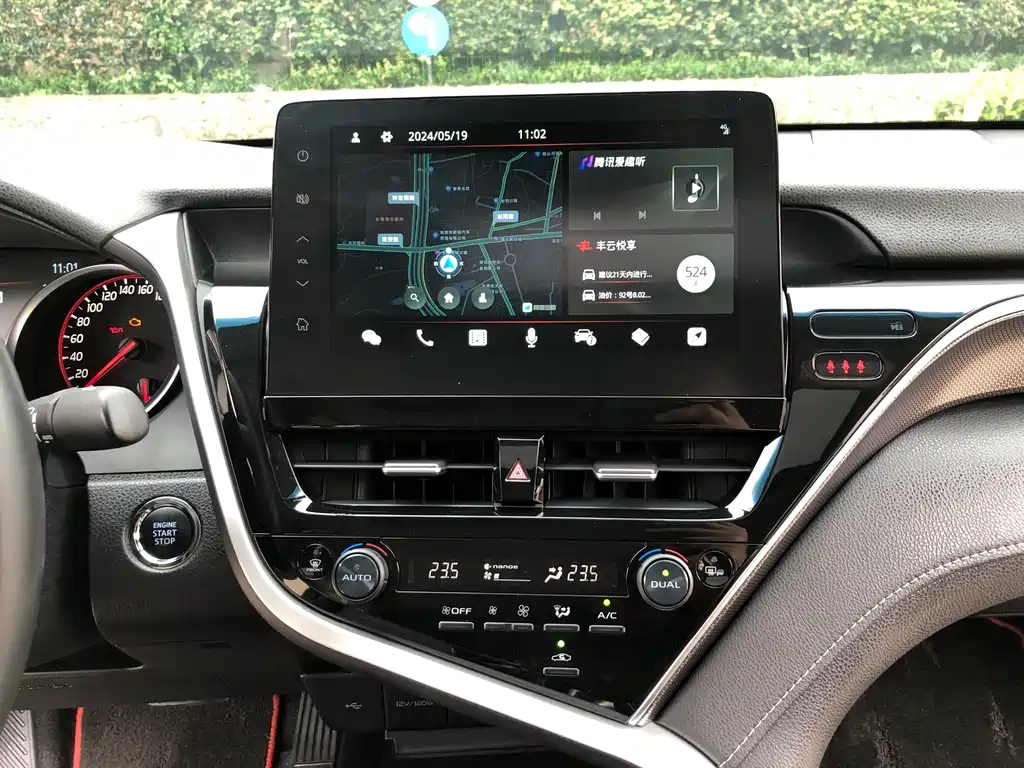 TOYOTA CAMRY 2023