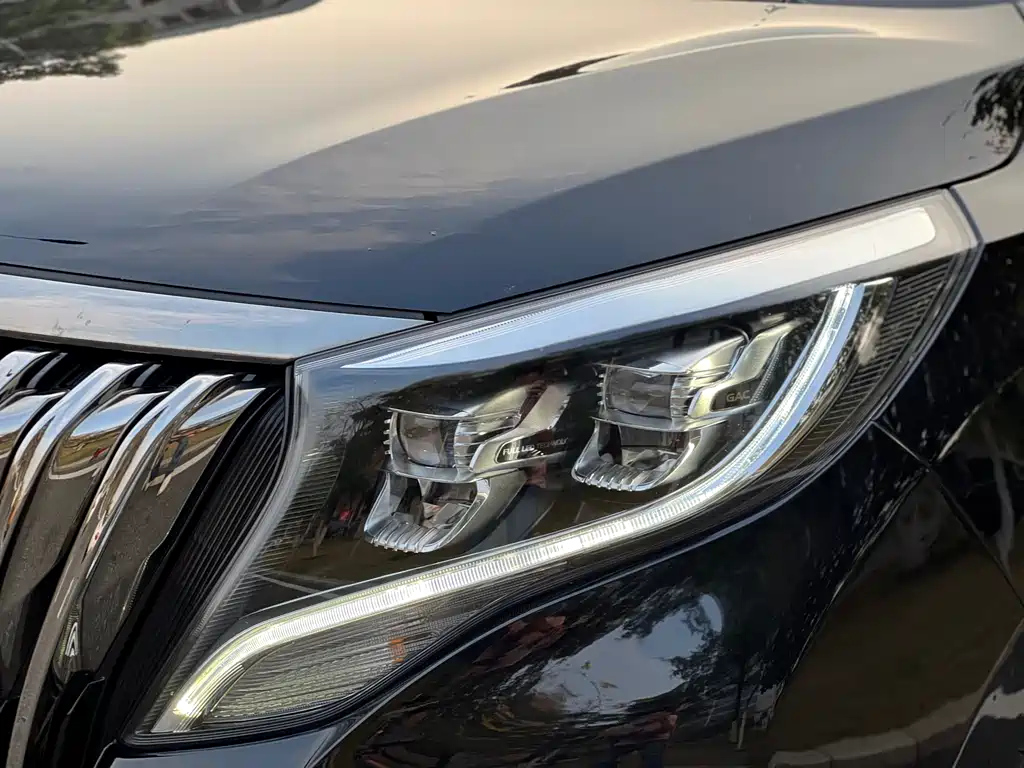 TRUMPCHI M8 2021