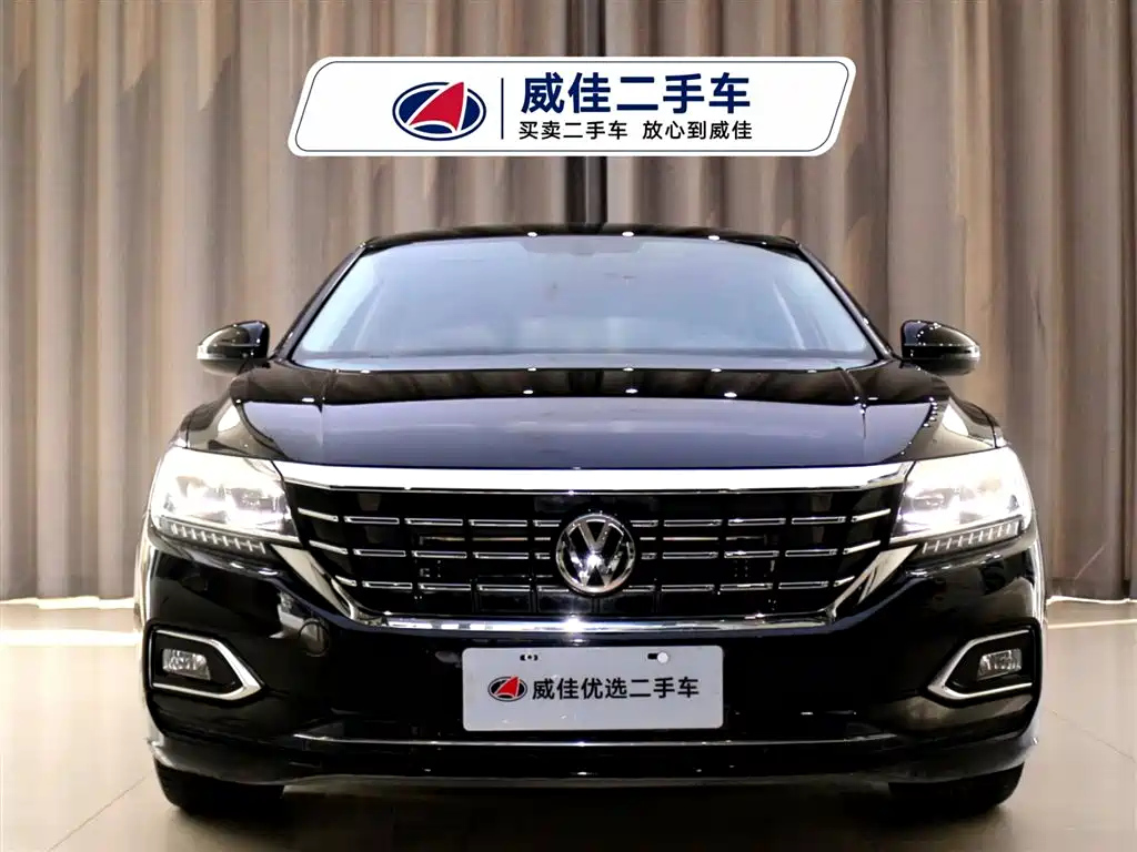 VOLKSWAGEN PASSAT 2021