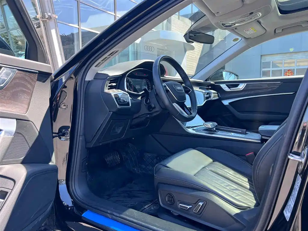AUDI A6L 2023