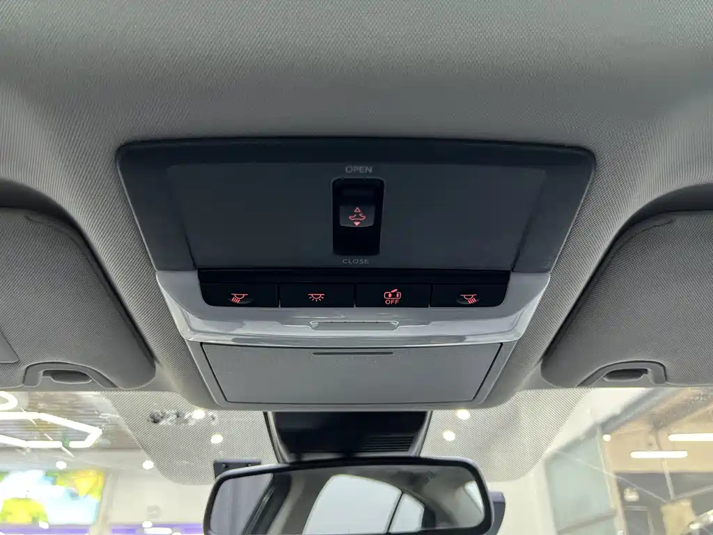NISSAN TEANA 2020