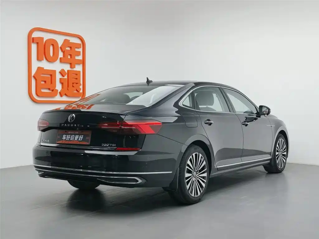 VOLKSWAGEN PASSAT 2021