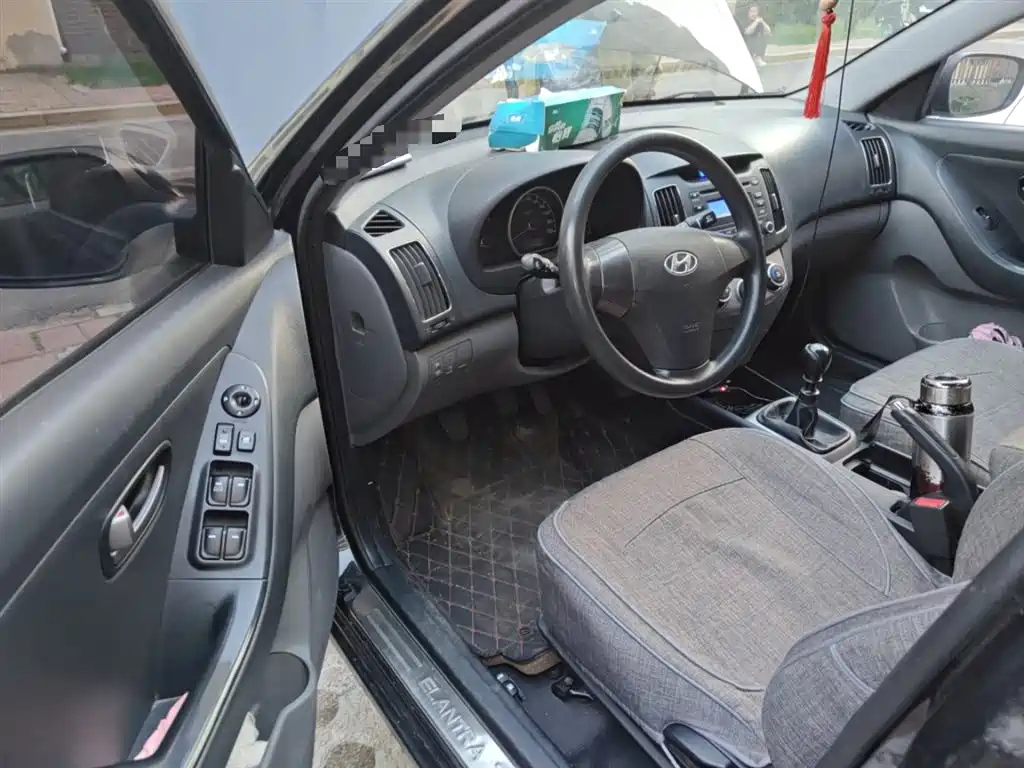 HYUNDAI CELESTA 2011