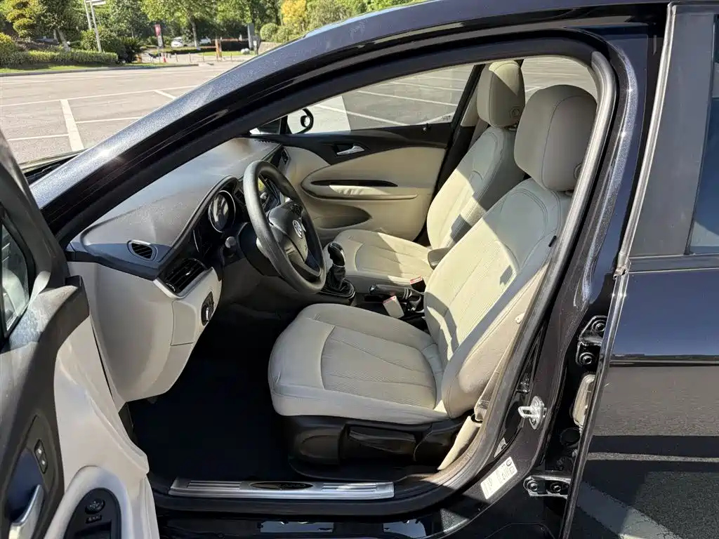 BUICK VERANO 2015