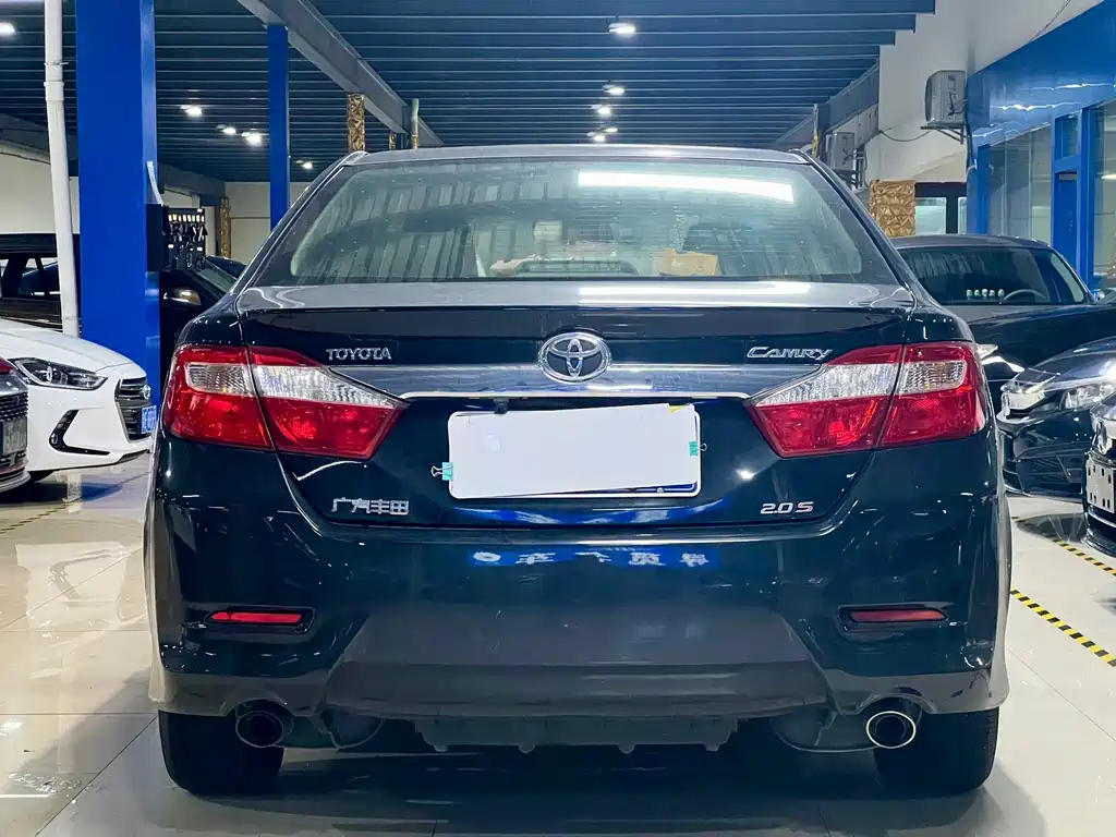 TOYOTA CAMRY 2014