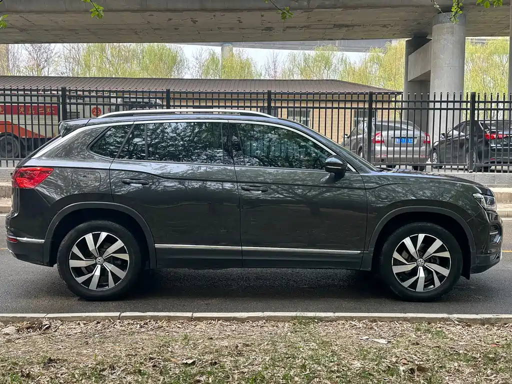 VOLKSWAGEN TAYRON 2019