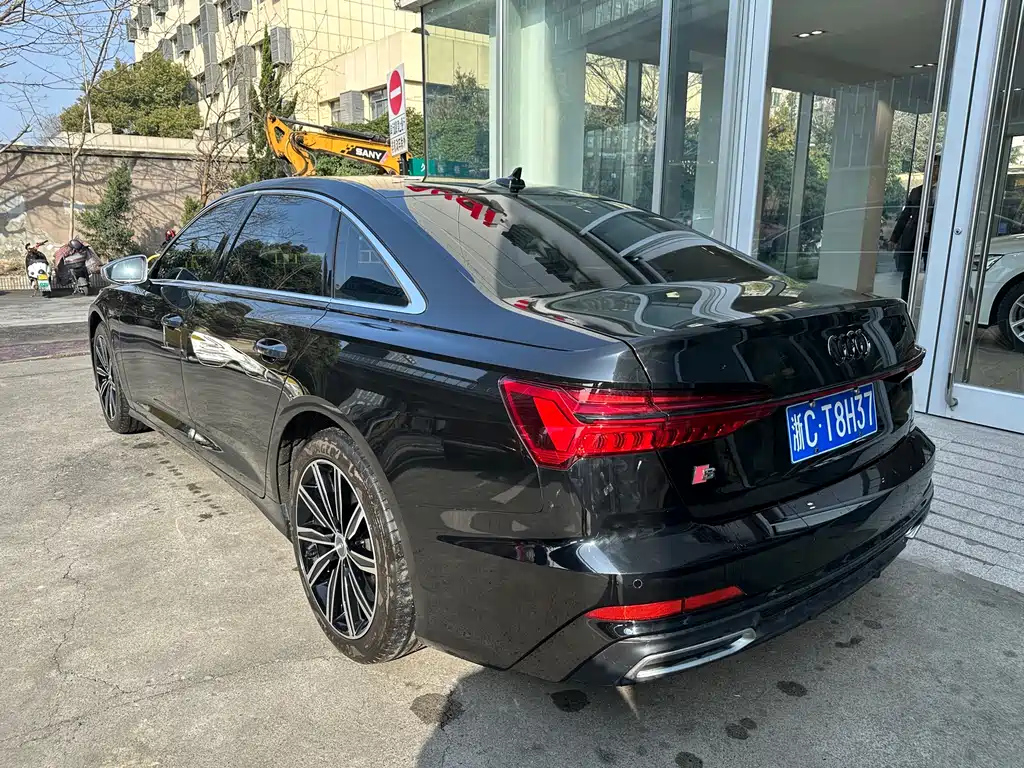 AUDI A6L 2021