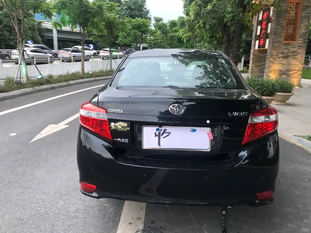 TOYOTA VIOS 2015