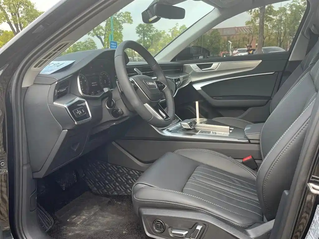 AUDI A6L 2023