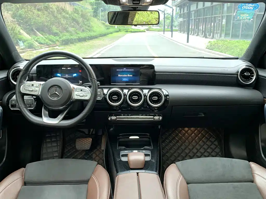 MERCEDES BENZ A-CLASS 2019