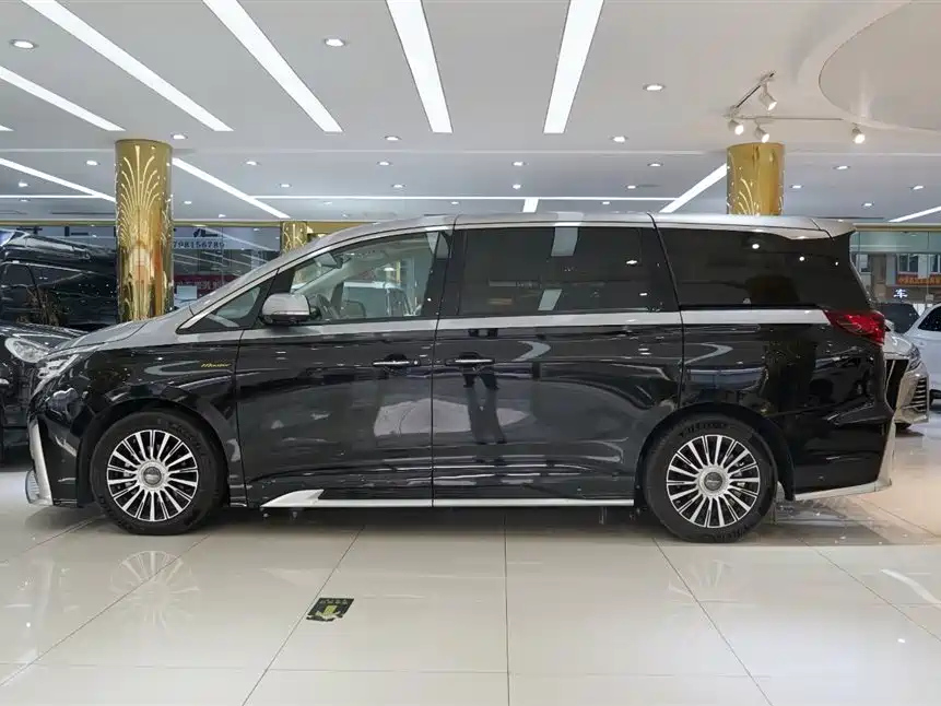 TRUMPCHI M8 2023