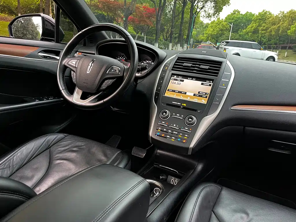 LINCOLN MKC 2019