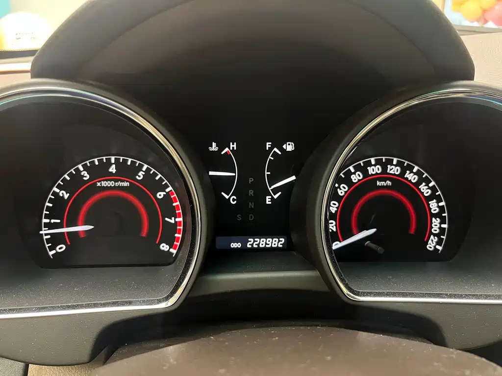 TOYOTA HIGHLANDER 2012