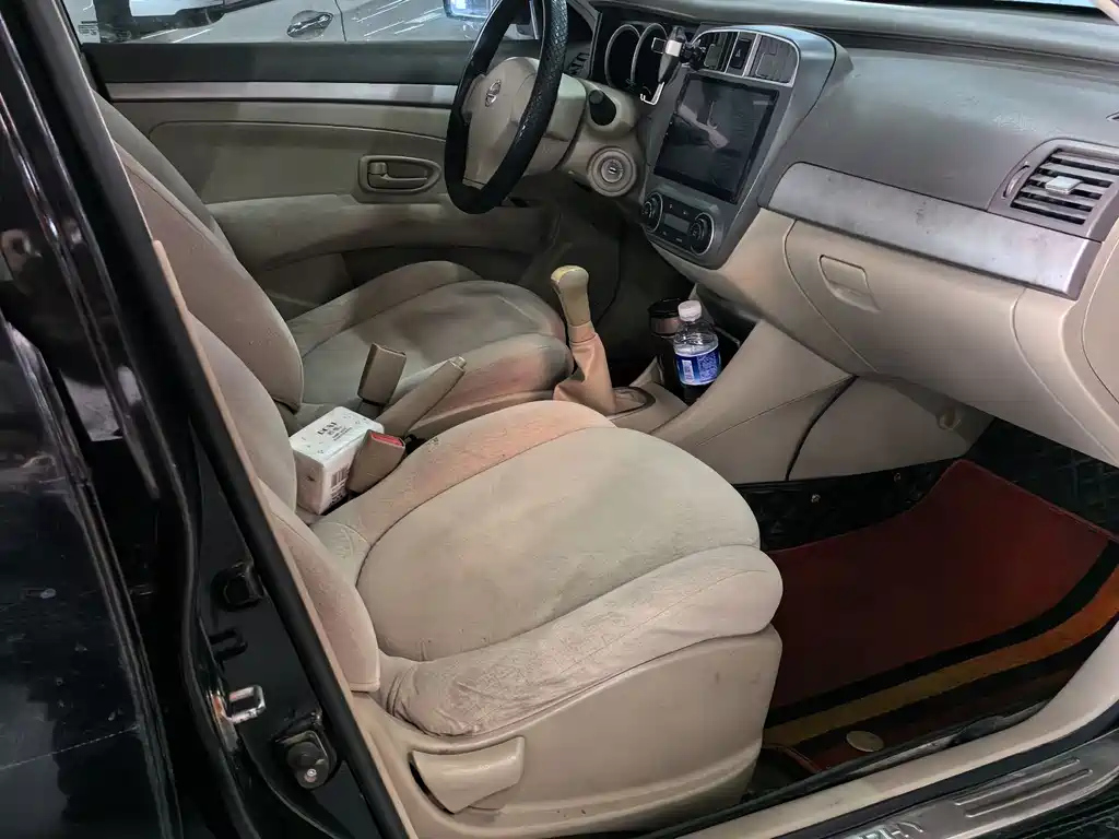 NISSAN SYLPHY 2018