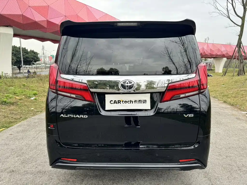 TOYOTA ALPHARD 2019