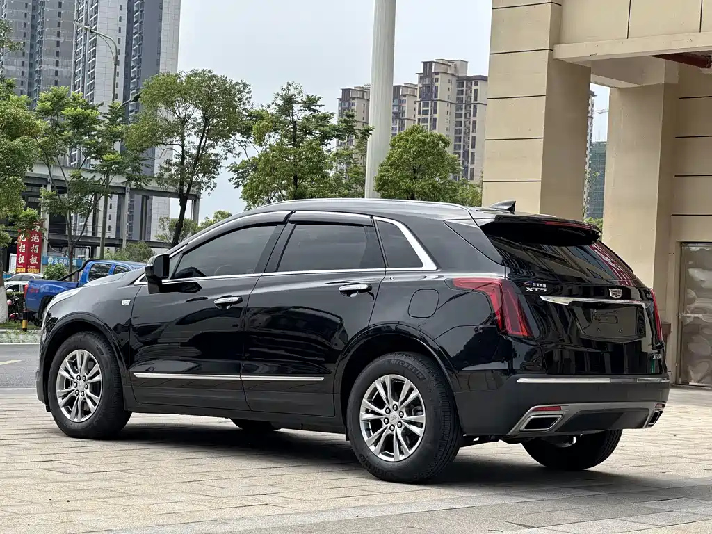CADILLAC XT5 2021