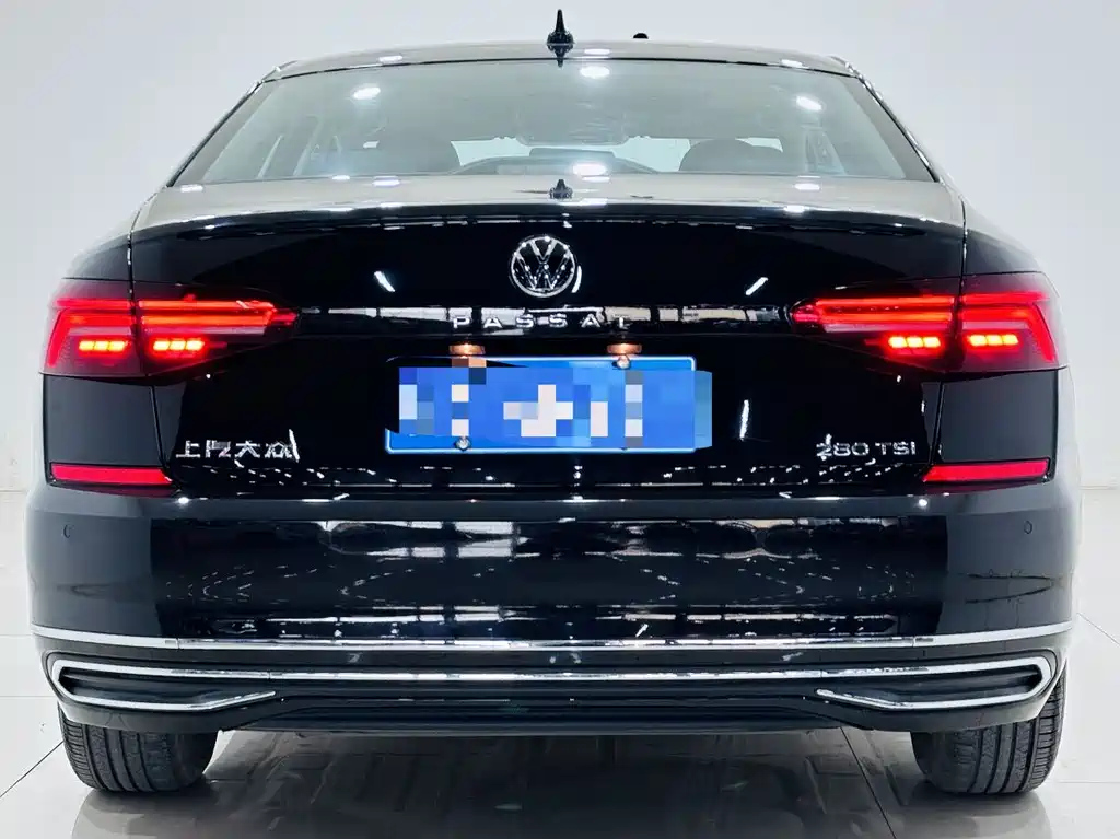 VOLKSWAGEN PASSAT 2021