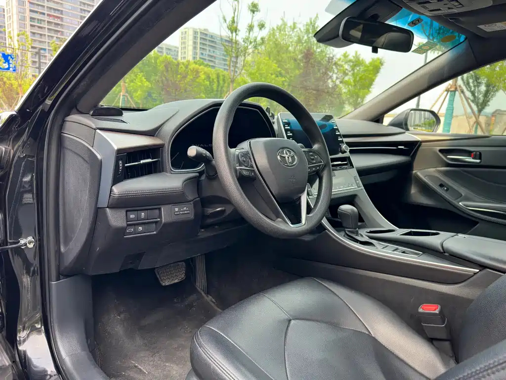 TOYOTA AVALON 2020