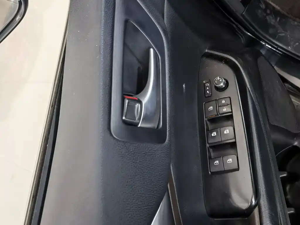 TOYOTA HIGHLANDER 2017