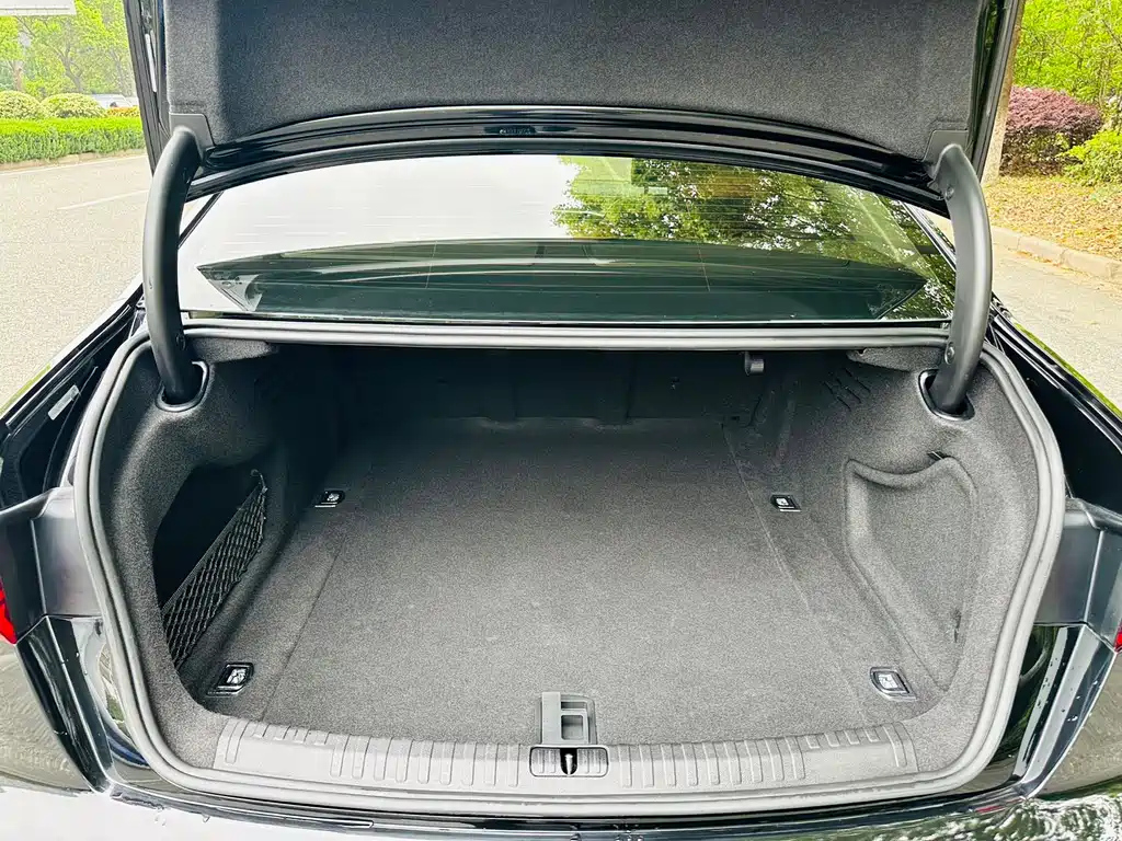 AUDI A6L 2020