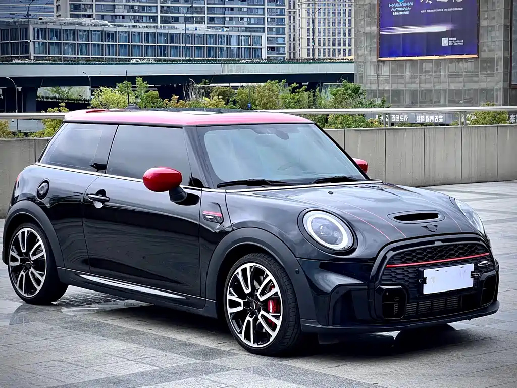 MINI JCW 2022