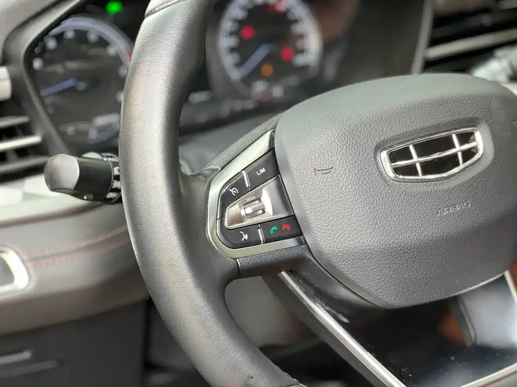 GEELY AUTO VISION X6 2021