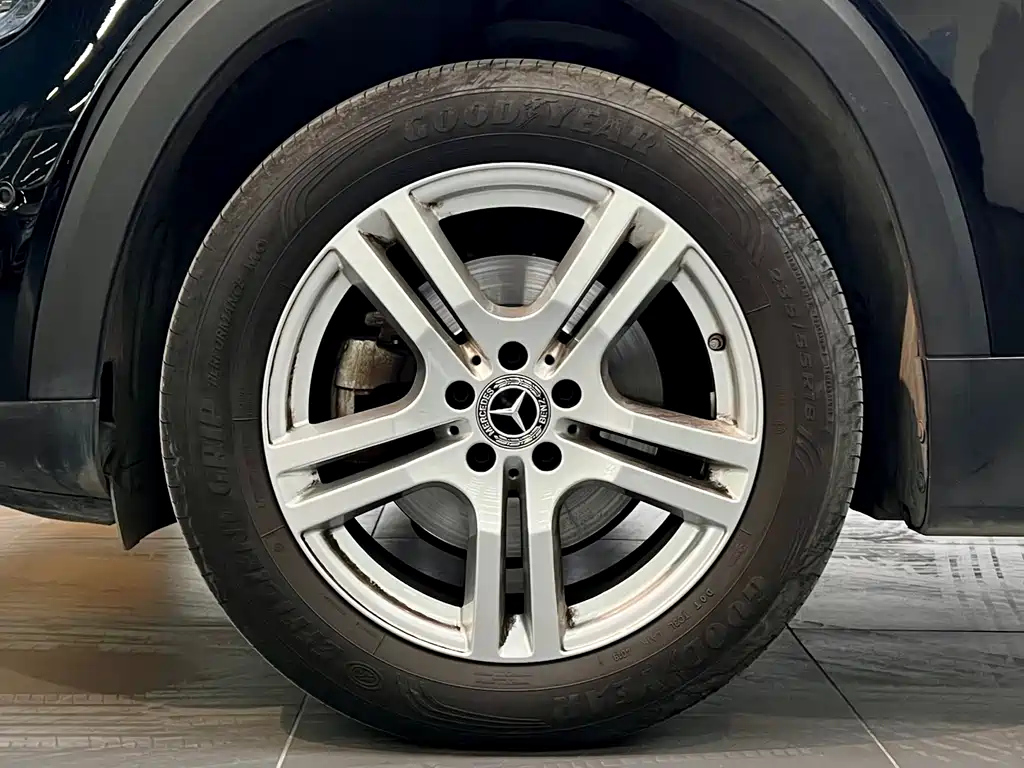 MERCEDES BENZ GLB 2020