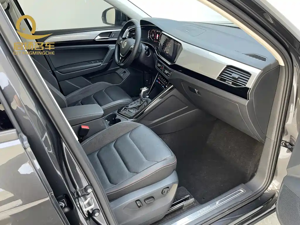VOLKSWAGEN TAYRON 2022