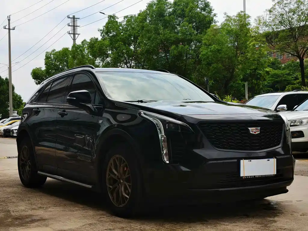 CADILLAC XT4 2021