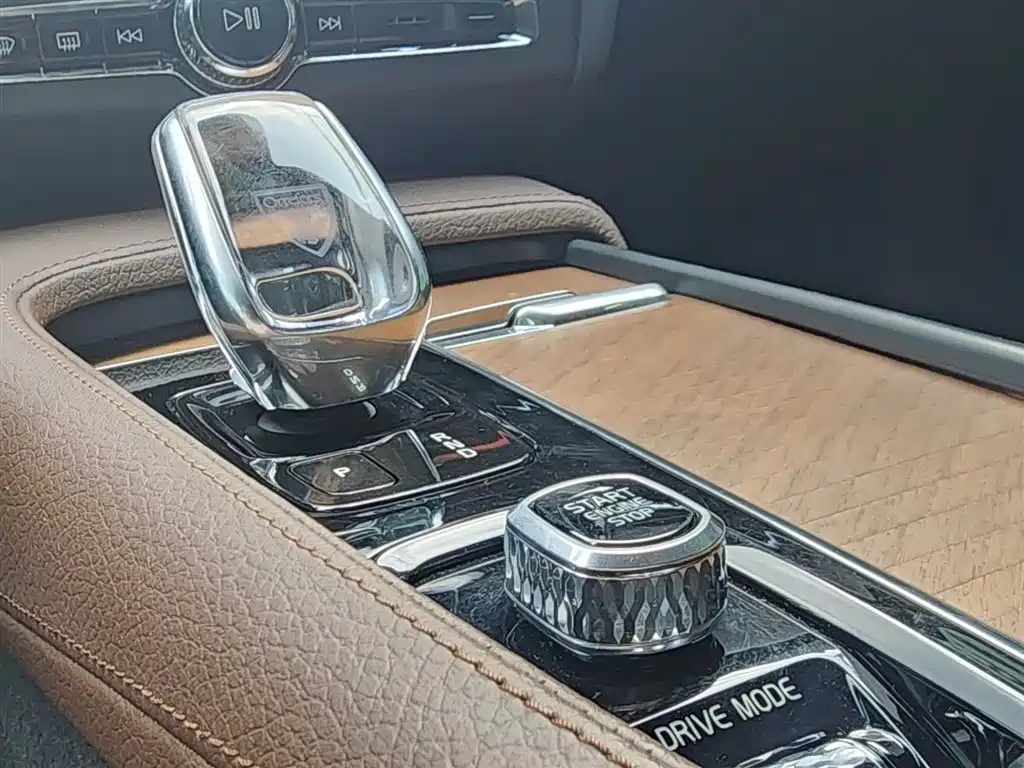 VOLVO S90 2021
