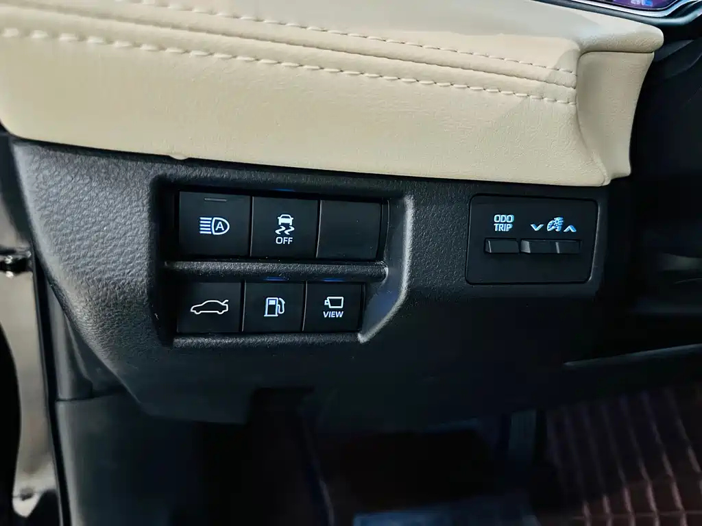 TOYOTA AVALON 2019
